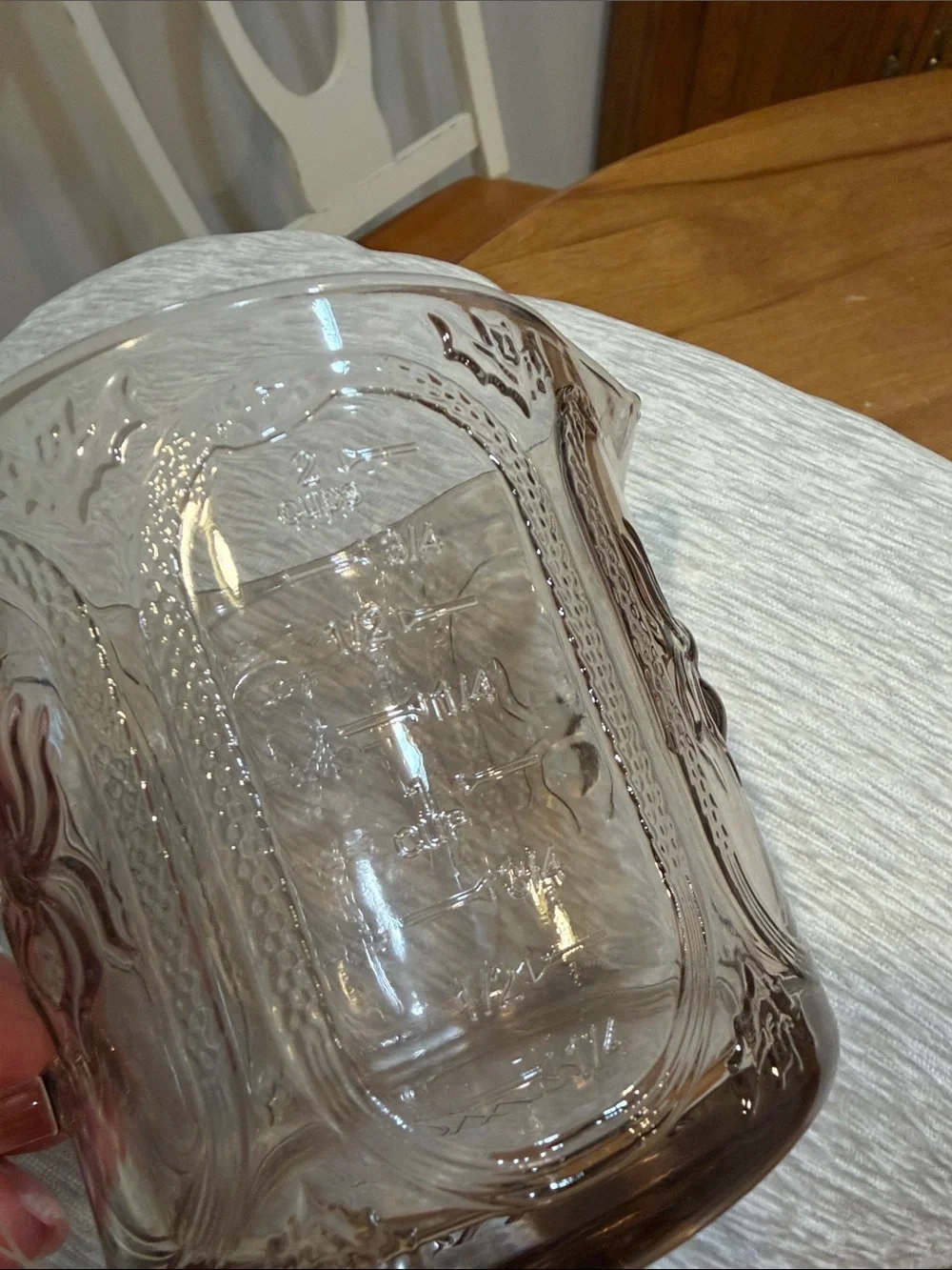 NWT. Viral!! CWC, (Cook With Color), 16oz., glass measuring cup.